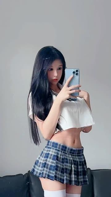 沈汝凡超哇噻早期慢摇作品盘点,耳目一新的音乐之旅 沈汝凡超哇噻早期慢摇作品盘点,耳目一新的音乐之旅