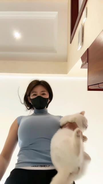 雪怡妹纸到底多少岁了?年龄真相大曝光 雪怡妹纸到底多少岁了?年龄真相大曝光