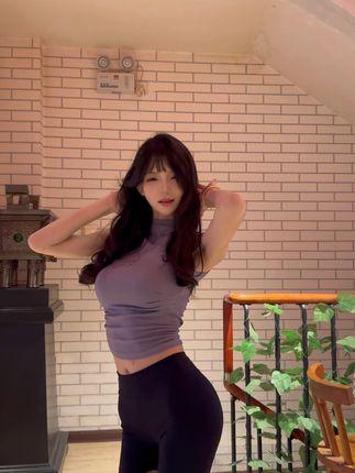 一只树懒微博账号揭秘，她的微博互动内容有哪些亮点