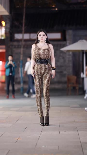 网红DJ梦露的故事,她的成名之路 网红DJ梦露的故事,她的成名之路