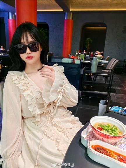 张鑫baby录屏跳舞精彩瞬间回顾，微密圈私密视频合集独家分享