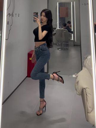 黎允熙baby与金主的吃瓜事件，这些故事背后有什么？