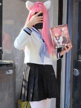 不吃瑜丸啊抖音微密圈作品穿搭大比拼，谁更吸睛