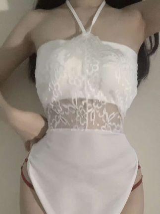 小芋泥yyy的时尚穿搭技巧，她的穿搭风格有哪些独特之处？