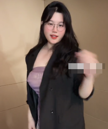 抖音博主来吃菠萝的微密圈作品好看吗？