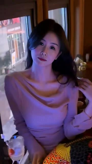 圈内热议!是小逗逗真实照片首次曝光,颜值引发关注 圈内热议!是小逗逗真实照片首次曝光,颜值引发关注