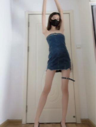 微密圈模特不爱穿shoes作品展示，热议原因及背后的时尚趋势解读