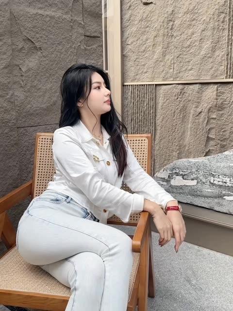 亚亚亚辰微密圈福利视频，VIP会员尊享特权