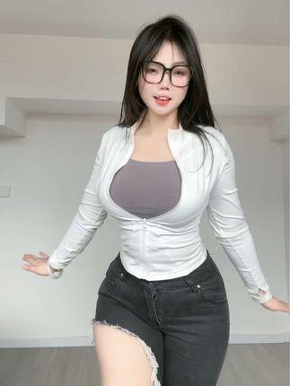 欣赏抖音肉巴超赞微密圈作品图集，全新视觉享受让你眼前一亮