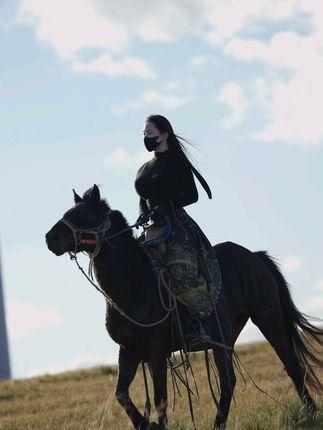 黄色紧身情趣写真,MIYA微密圈5月作品解析 黄色紧身情趣写真,MIYA微密圈5月作品解析