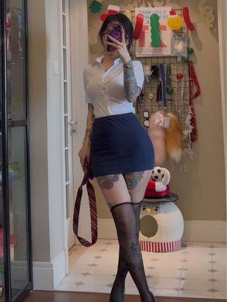 抖音卡通百科老王圈子照片，微密圈纹身独特风采引热议