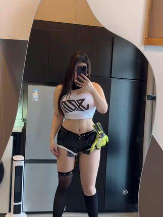 正能量制作牛奶秋刀姨视频,黑蝴蝶VS白蝴蝶谁更受欢迎? 正能量制作牛奶秋刀姨视频,黑蝴蝶VS白蝴蝶谁更受欢迎?