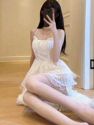 猫梨梨早期作品视频回顾，她的成长历程一览