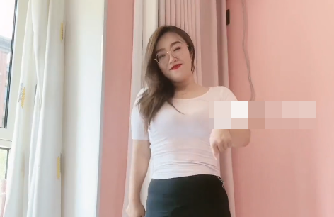 抖音你的蜜桃姨微密圈有什么？（你的蜜桃姨图片精选作品）