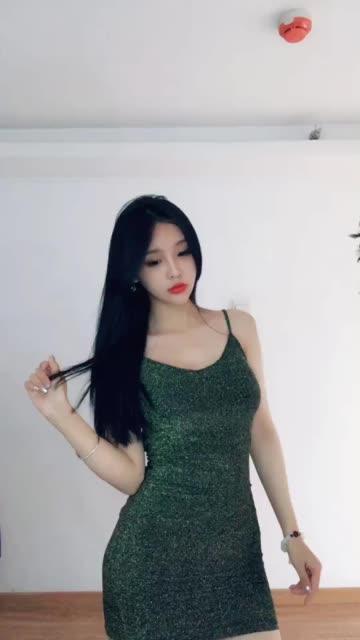 张鑫Amy的个人代表作品，她的创作风格与特点