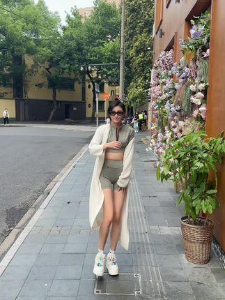 李嘉欣97个人资料揭秘,深入探讨她的网红之路 李嘉欣97个人资料揭秘,深入探讨她的网红之路