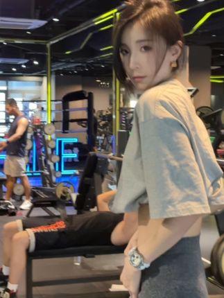 李嘉欣97个人资料揭秘,深入探讨她的网红之路 李嘉欣97个人资料揭秘,深入探讨她的网红之路