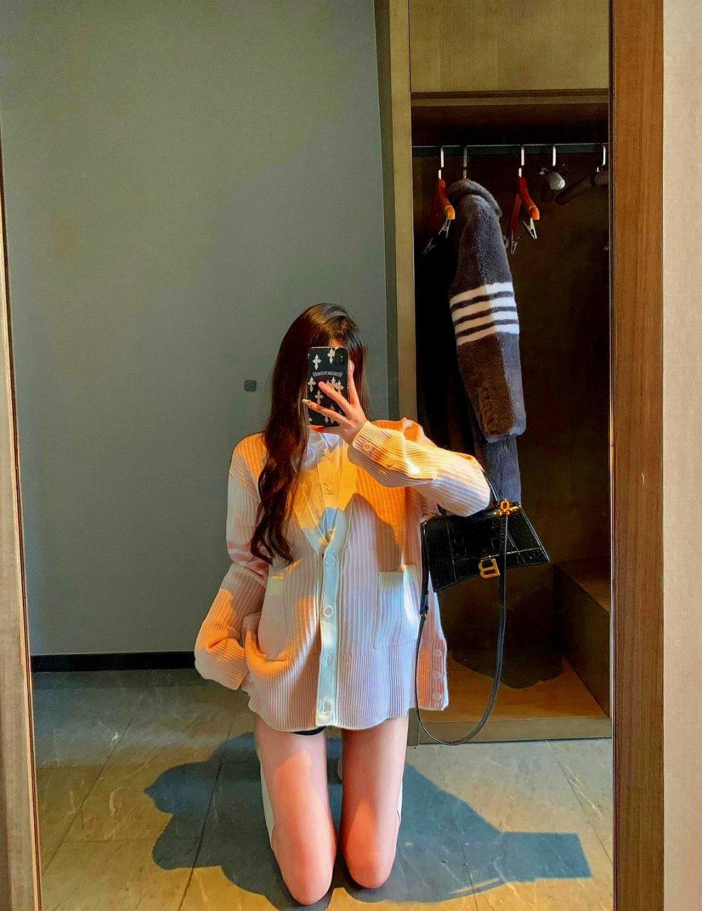 _hh0neyy_微密圈黑色套装欣赏(最新hh0neyy黑色套装美图分享) _hh0neyy_微密圈黑色套装欣赏(最新hh0neyy黑色套装美图分享)