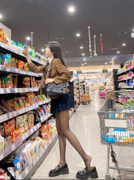 唐十七现实照片曝光，探秘她的真实生活