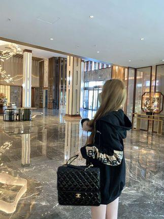 _hh0neyy_微密圈黑色套装作品（黑色魅力hh0neyy作品赏析）