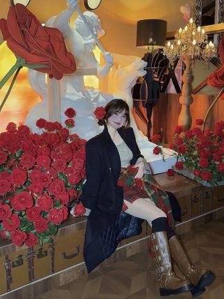 十万口草莓粥粥微密圈写真全集，最独家资源尽在此处