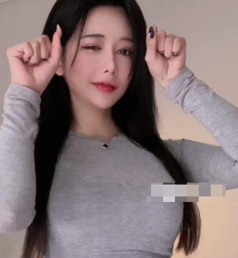 快来关注小猫咪CK微博和微密圈–可爱憨态和多彩内容让生活充满乐趣