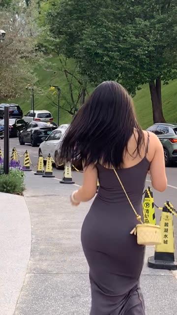 詹詹(詹妮)微密圈穿搭作品分享每日穿搭灵感源源不断，深度解读詹妮的时尚穿搭美学