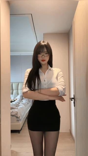 琳铛觅圈照片下载指南,指导如何下载她在觅圈中的照片 琳铛觅圈照片下载指南,指导如何下载她在觅圈中的照片