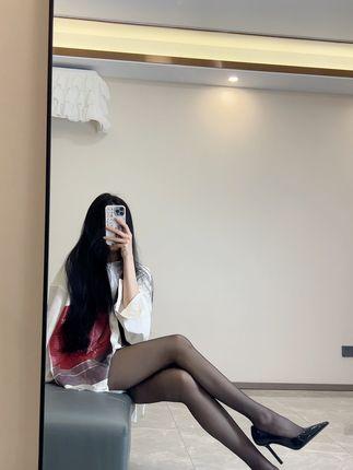 唐十七的抖音直播精彩时刻，如何从直播中了解她的真实自我