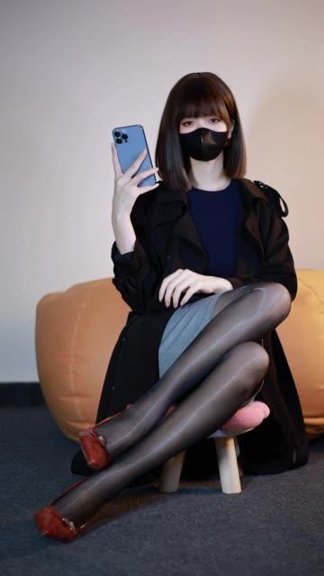 XEva白龙猫女觅圈新图发布!红底极光造型惊艳亮相 XEva白龙猫女觅圈新图发布!红底极光造型惊艳亮相