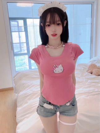 小马漫漫的定制作品大全，如何定制她的专属内容？