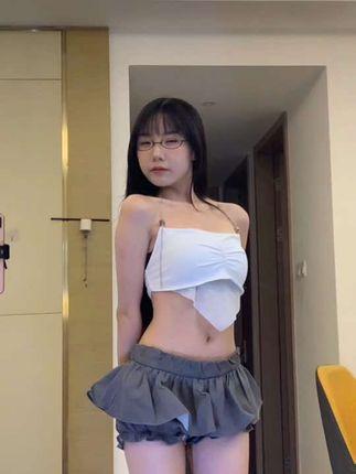 任智桃lucky穿搭作品赏析，微密圈里的时尚女王智桃魅力展现