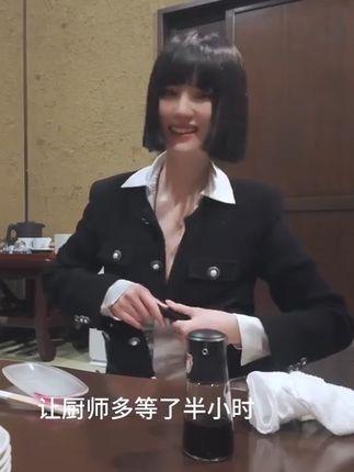 就是阿朱啊与飞机的青岛基督教堂之旅蕨根粉与光影的邂逅,你了解吗? 就是阿朱啊与飞机的青岛基督教堂之旅蕨根粉与光影的邂逅,你了解吗?