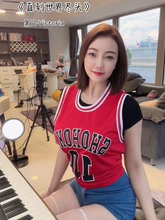 微密圈网红果儿Victoria的精彩生活，独家揭秘