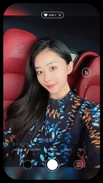 张贺玉的蝴蝶纹身是真的吗?网红张老师的神秘标志解读 张贺玉的蝴蝶纹身是真的吗?网红张老师的神秘标志解读