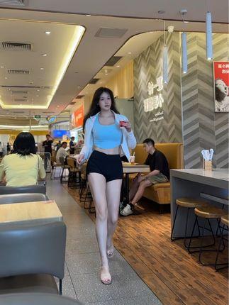 酒店撕袜秀可可西yyy黑丝美腿展现极致魅力,独家靓丽图集 酒店撕袜秀可可西yyy黑丝美腿展现极致魅力,独家靓丽图集