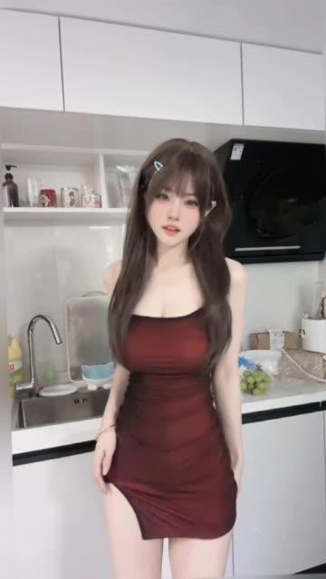 给乔买裙子的微密圈体验,苗族文化刺绣华丽之美的极致呈现 给乔买裙子的微密圈体验,苗族文化刺绣华丽之美的极致呈现