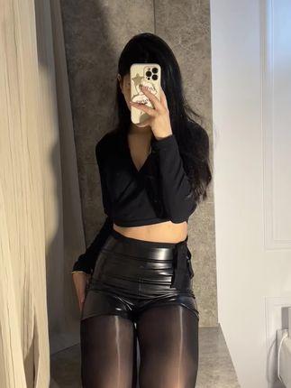 mini苑苑微密圈作品资源展示韵味和文雅，独特发饰点缀成美丽的代表