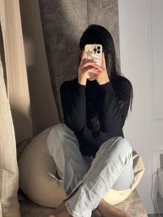 mini苑苑微密圈作品资源展示韵味和文雅，独特发饰点缀成美丽的代表