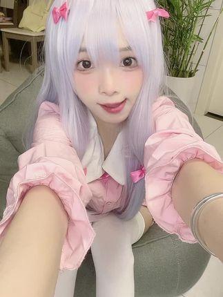 聂傲娇微密圈傲娇性格解析,微密圈_聂傲娇红色连衣裙风格揭秘 聂傲娇微密圈傲娇性格解析,微密圈_聂傲娇红色连衣裙风格揭秘