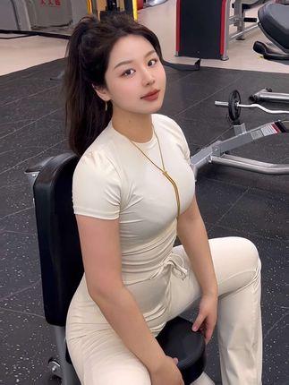 月球造梦家如何脱颖而出?探讨她的成名之道 月球造梦家如何脱颖而出?探讨她的成名之道