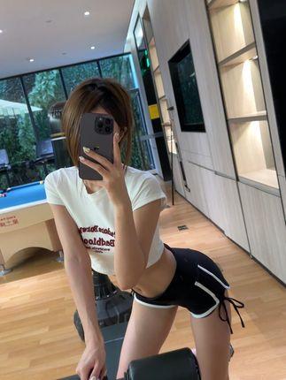 网红脸红mm的早期作品解析,她的独特风格如何形成? 网红脸红mm的早期作品解析,她的独特风格如何形成?