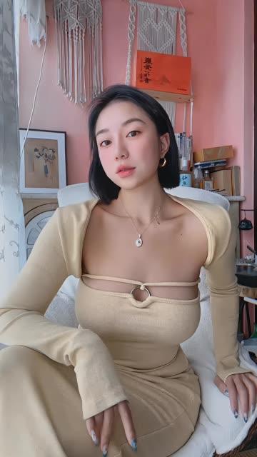 鹿瑶本瑶健身比赛,抖音女神的健美之路 鹿瑶本瑶健身比赛,抖音女神的健美之路