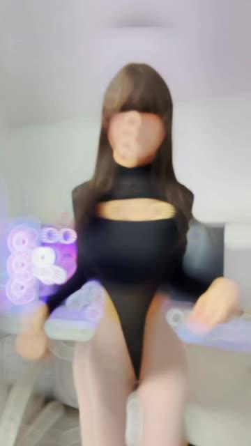 给乔买裙子付费内容解析,微密圈专属圈子大揭秘 给乔买裙子付费内容解析,微密圈专属圈子大揭秘