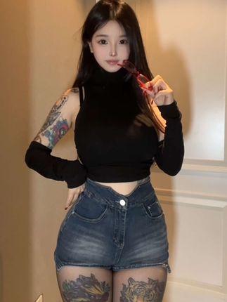 卡通百科老王的爆红秘籍,她是如何吸引百万粉丝的? 卡通百科老王的爆红秘籍,她是如何吸引百万粉丝的?