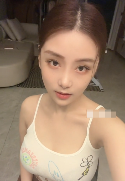 抖音网红奶雯微密圈是什么？资讯和福利？