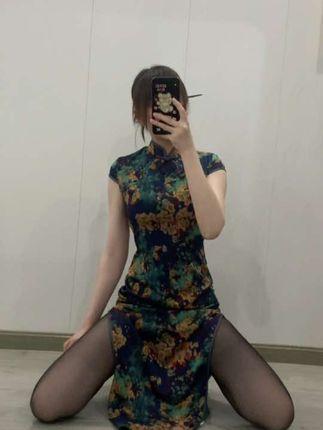 林扣弦微密圈视频照片合集，探索她的清新与性感