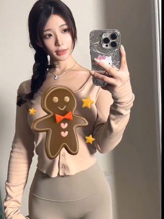 陈妮妮UNI微密圈作品玫瑰配渔网穿搭，展现个性与创新