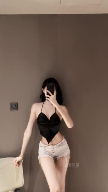 麻利亚辣微博是多少?网红互动指南,快速找到麻利亚辣的社交账号 麻利亚辣微博是多少?网红互动指南,快速找到麻利亚辣的社交账号