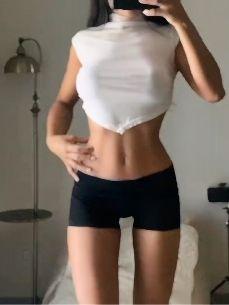 陈妮妮觅圈新作JK裙作品资源展示,成街头最亮美女 陈妮妮觅圈新作JK裙作品资源展示,成街头最亮美女